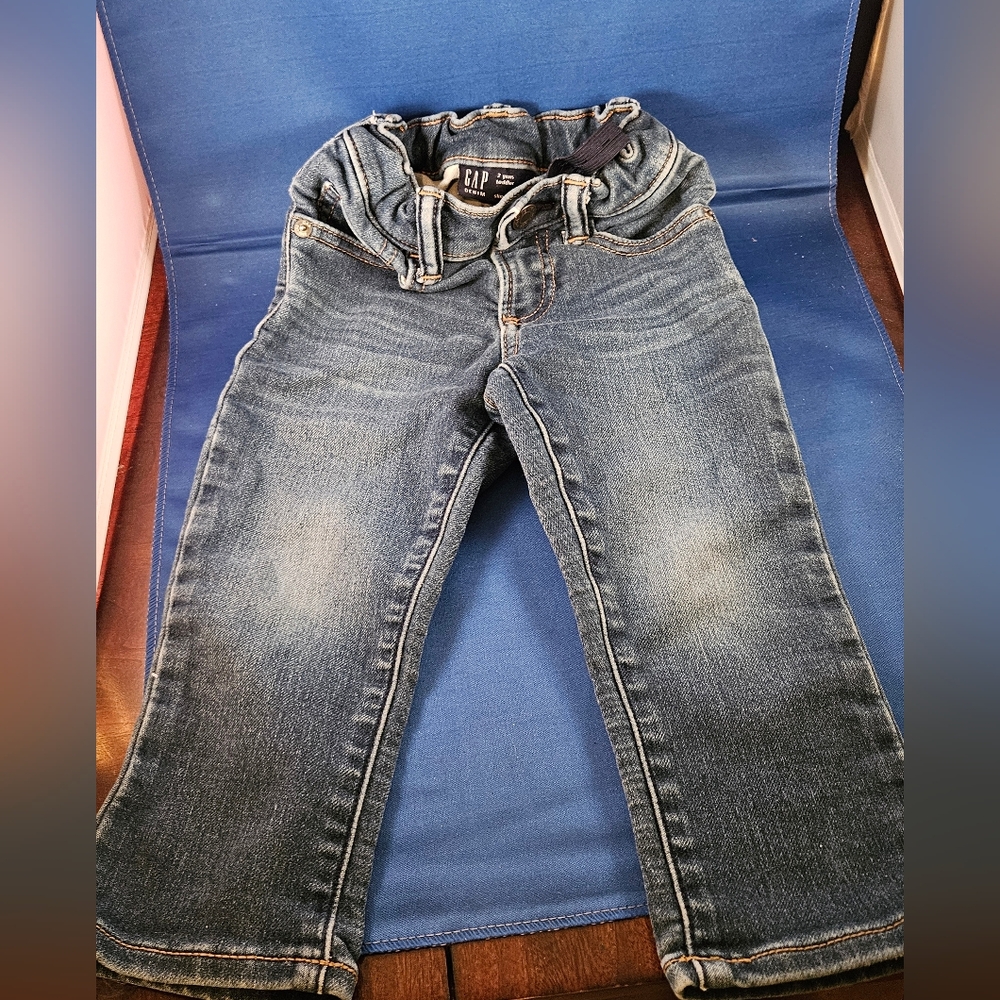 GAP Toddler Slim Fit Denim Jeans | Size 2T | Classic Wash
